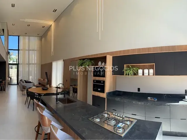 Casa com 503m² 4 quartos e 5 banheiros, à venda ou para alugar, no bairro Alphaville Nova Esplanada em Votorantim