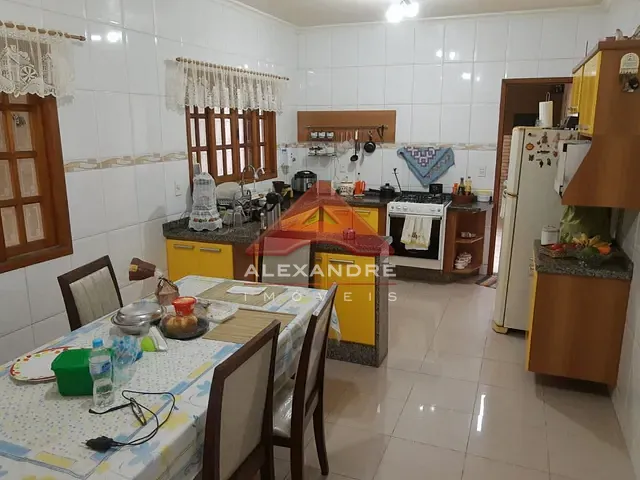 Casa com 136m² 3 quartos e 2 banheiros, à venda, no bairro Loteamento Residencial Vista Linda em São José dos Campos