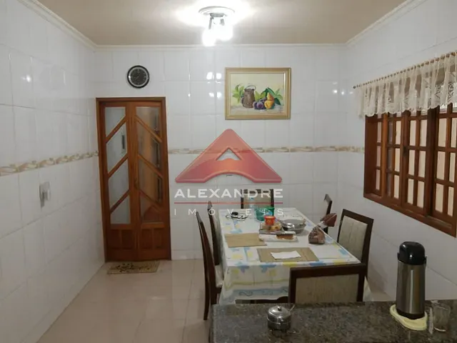 Casa com 136m² 3 quartos e 2 banheiros, à venda, no bairro Loteamento Residencial Vista Linda em São José dos Campos