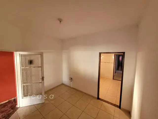 Casa com 125m² 3 quartos e 2 banheiros, à venda, no bairro Vila Menino Jesus em Caçapava