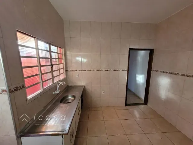 Casa com 125m² 3 quartos e 2 banheiros, à venda, no bairro Vila Menino Jesus em Caçapava