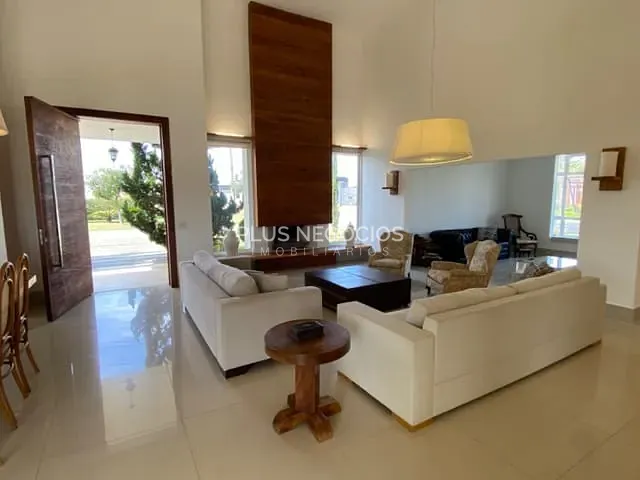 Casa com 1360m² 3 quartos e 5 banheiros, à venda, no bairro lago azul em Araçoiaba da Serra