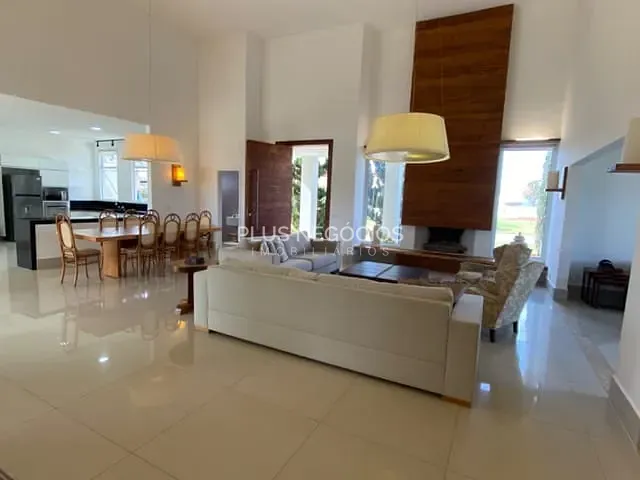 Casa com 1360m² 3 quartos e 5 banheiros, à venda, no bairro lago azul em Araçoiaba da Serra