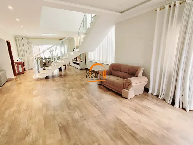 Casa com 360m² 4 quartos e 4 banheiros, para alugar, no bairro Condomínio Terras de Atibaia II em Atibaia