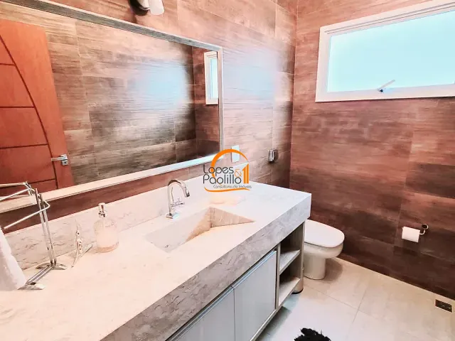 Casa com 360m² 4 quartos e 4 banheiros, para alugar, no bairro Condomínio Terras de Atibaia II em Atibaia