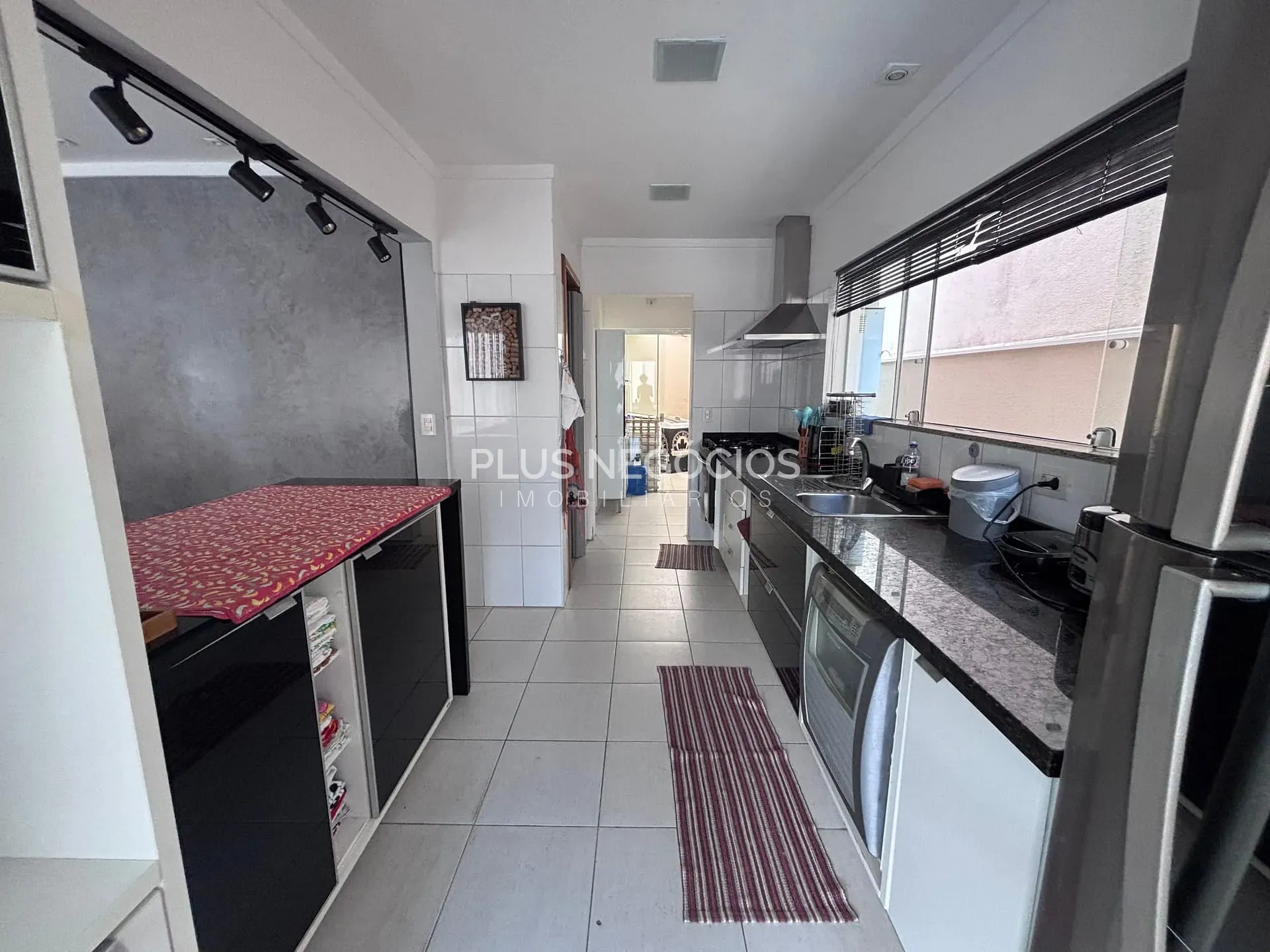 Casa, 4 quartos, 239 m² - Foto 13