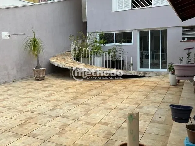 Casa com 500m² 3 quartos e 4 banheiros, à venda, no bairro Jardim Guanabara em Campinas