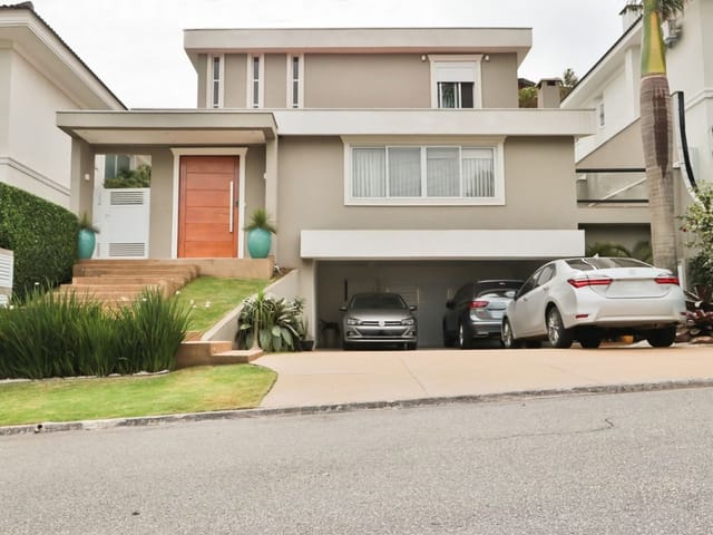 Casa com 405m² 4 quartos e 5 banheiros, à venda, no bairro Alphaville em Santana de Parnaíba