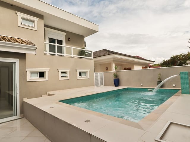 Casa com 405m² 4 quartos e 5 banheiros, à venda, no bairro Alphaville em Santana de Parnaíba