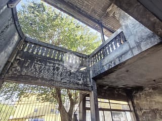 Foto do Casa-Casa tipo para venda em Jardim Sandra com 4 quartos, 215m²