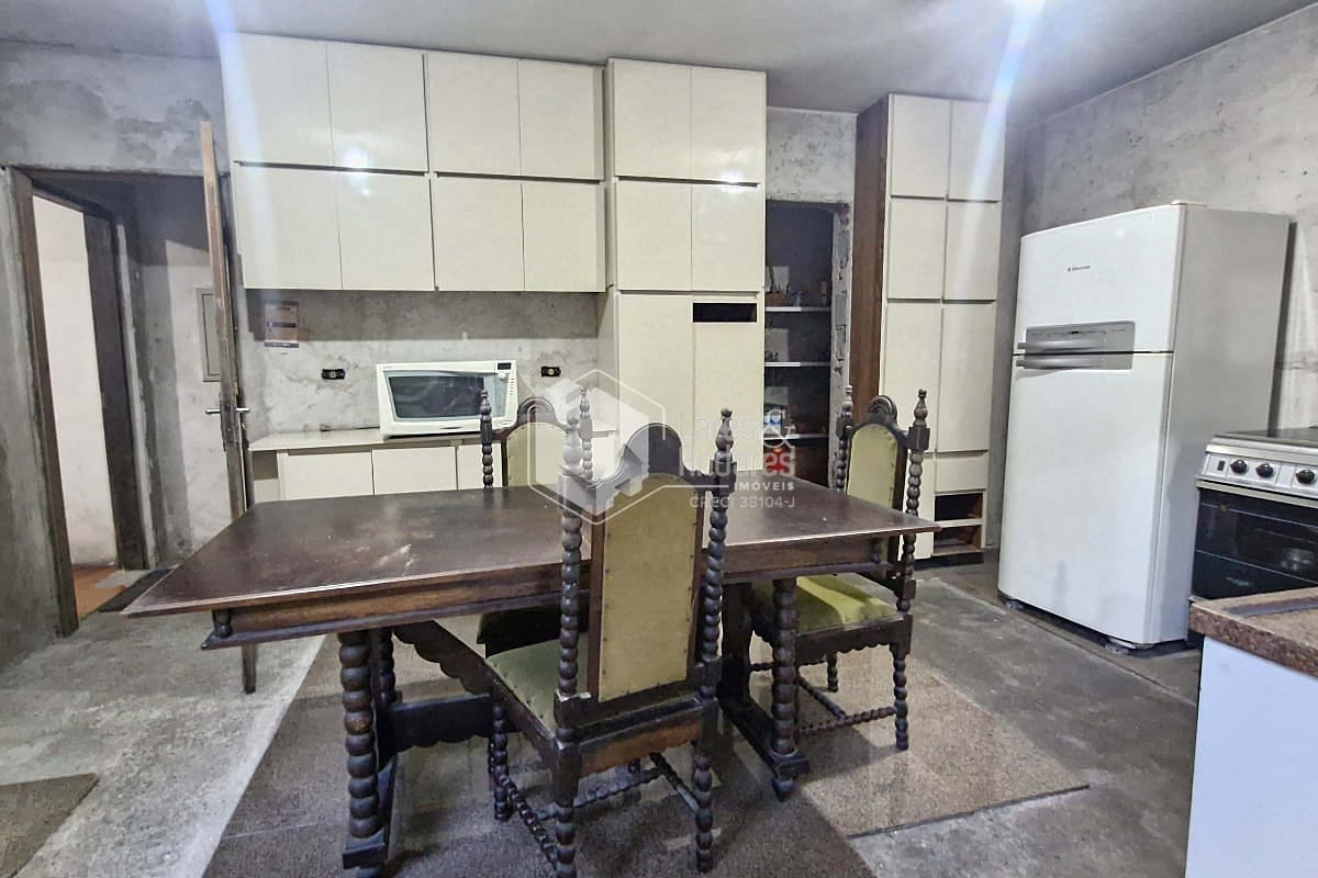 Casa, 4 quartos, 215 m² - Foto 35