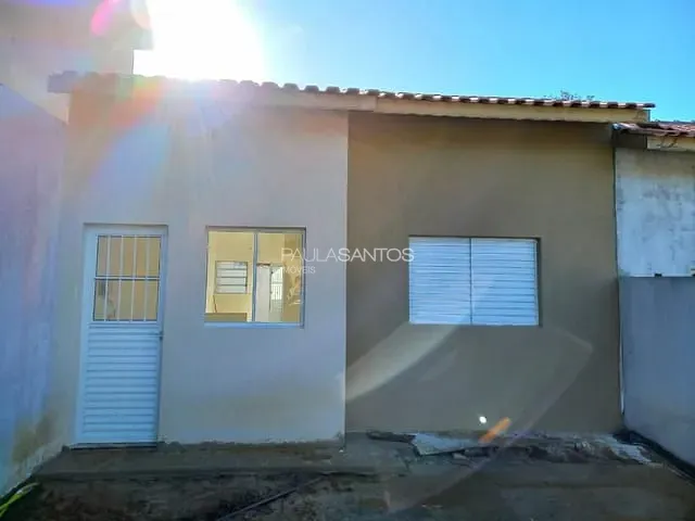 Casa com 133m² 2 quartos e 1 banheiro, à venda, no bairro Área Rural em Salto de Pirapora