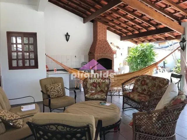Casa com 362m² 4 quartos e 4 banheiros, à venda, no bairro Horto Florestal em Ubatuba