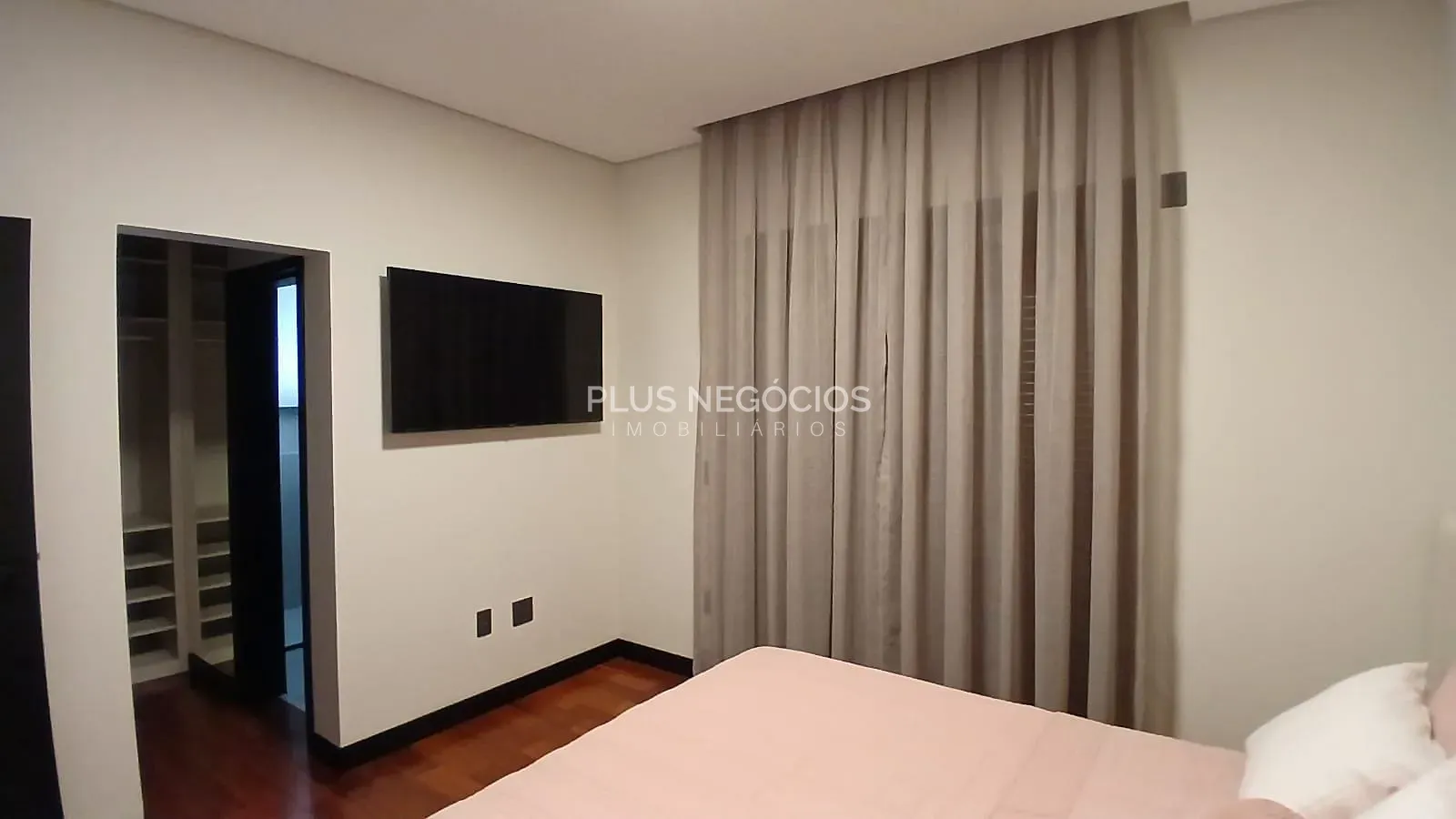 Casa, 4 quartos, 440 m² - Foto 23