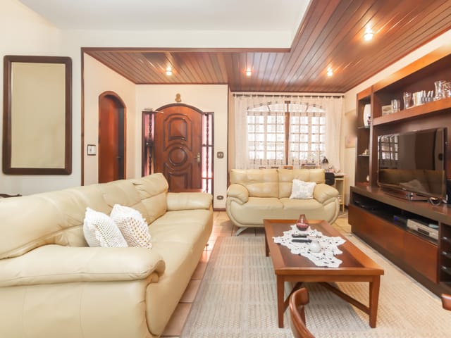 Foto do Casa - Casa tipo para venda em Vila Monumento com 4 quartos, sendo 1 suíte, 213m² | Lares e Andares Imóveis