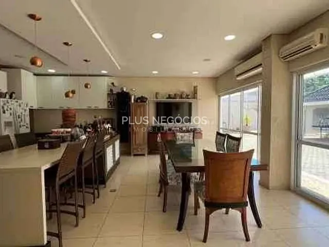 Casa com 1200m² 3 quartos e 5 banheiros, à venda, no bairro Itapeva em Votorantim