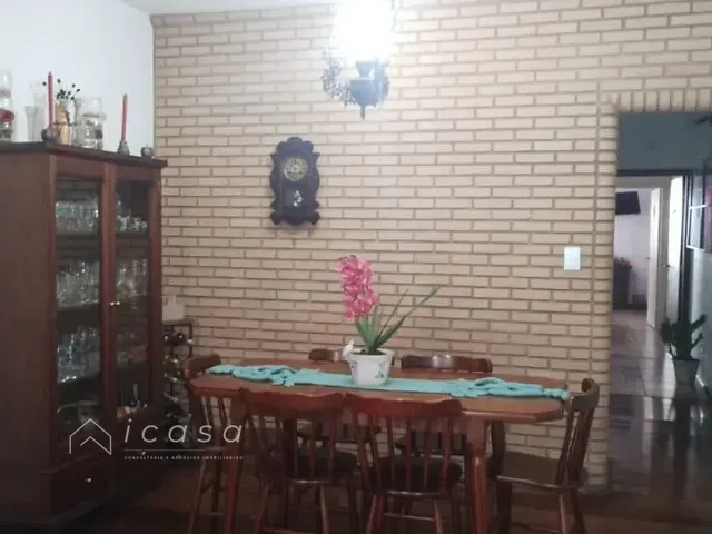 Casa com 245m² 3 quartos e 2 banheiros, à venda, no bairro Jardim Campo Grande em Caçapava