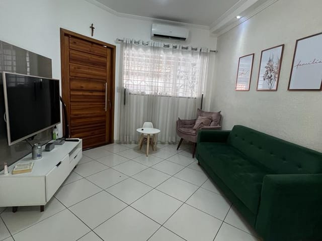 Casa 3 quartos e 3 banheiros, à venda, no bairro Parque Senhor do Bonfim em Taubaté