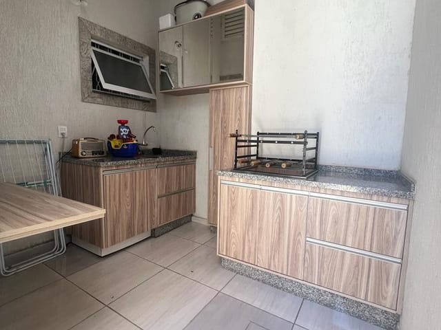 Casa 3 quartos e 3 banheiros, à venda, no bairro Parque Senhor do Bonfim em Taubaté
