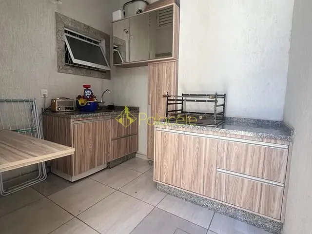 Casa 3 quartos e 3 banheiros, à venda, no bairro Parque Senhor do Bonfim em Taubaté