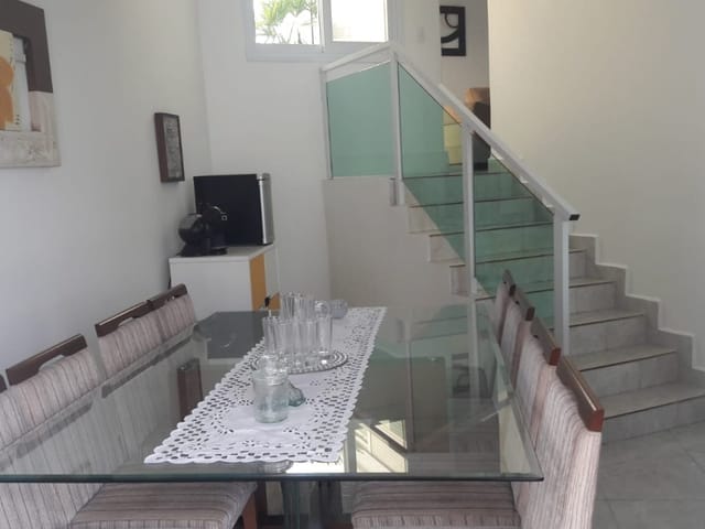 Casa com 360m² 2 quartos e 4 banheiros, à venda, no bairro Alphaville em Santana de Parnaíba