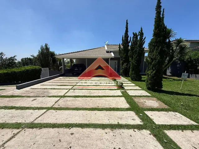 Casa com 1000m² 3 quartos e 2 banheiros, à venda ou para alugar, no bairro Parque Mirante Do Vale em Jacareí