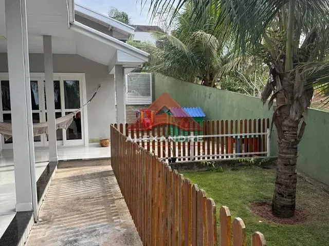 Casa com 1000m² 3 quartos e 2 banheiros, à venda ou para alugar, no bairro Parque Mirante Do Vale em Jacareí
