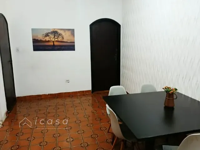Casa com 350m² 3 quartos e 2 banheiros, à venda, no bairro Vila Menino Jesus em Caçapava