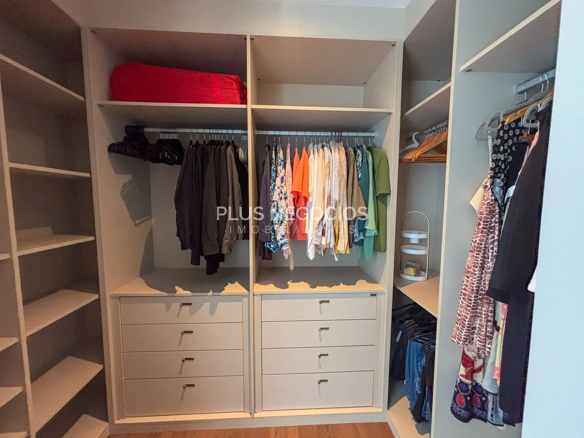 Casa, 3 quartos, 265 m² - Foto 32
