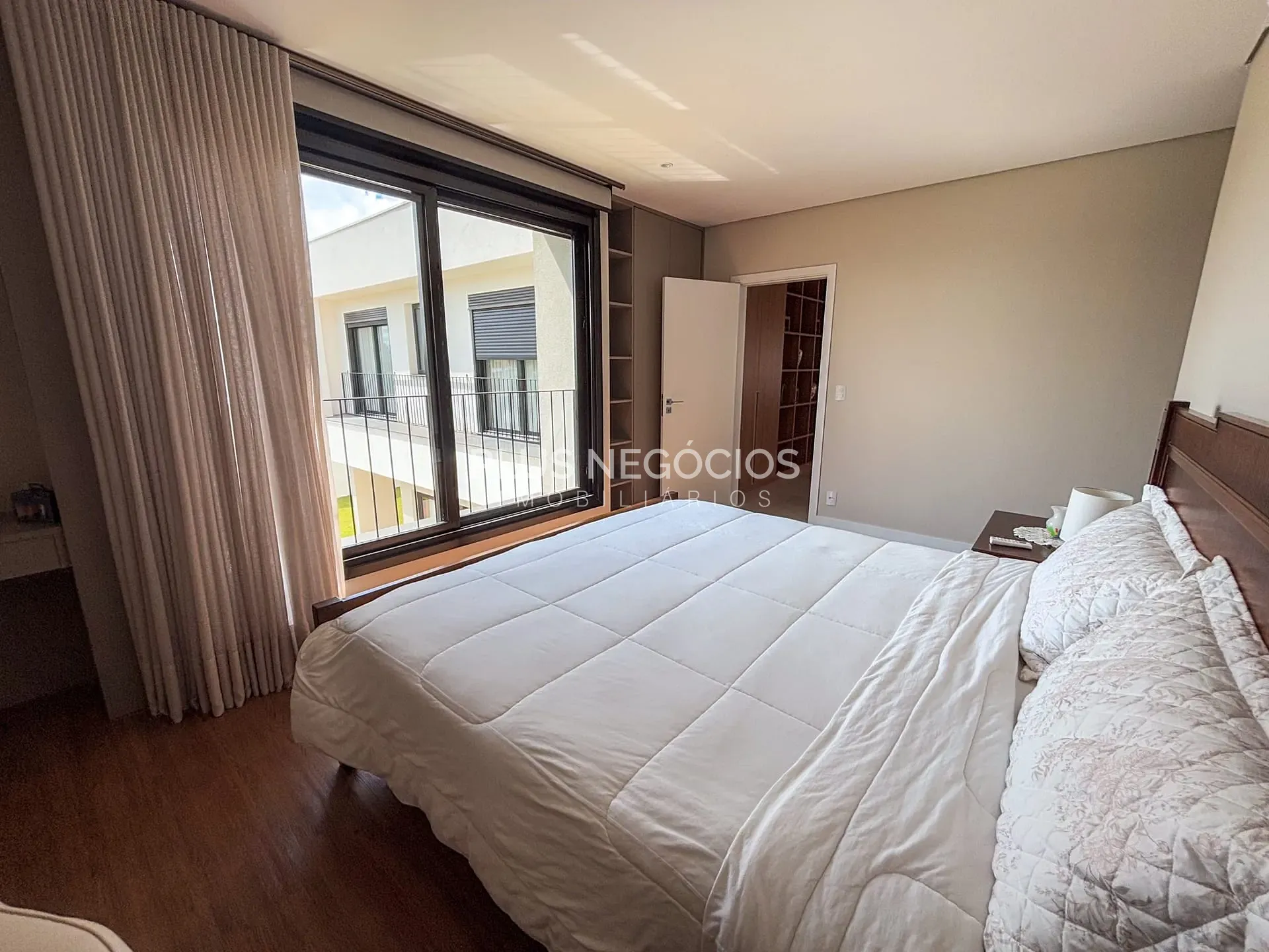 Casa, 3 quartos, 265 m² - Foto 37