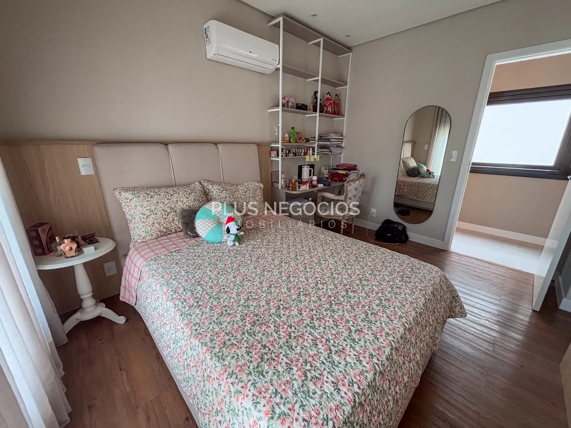 Casa, 3 quartos, 265 m² - Foto 47