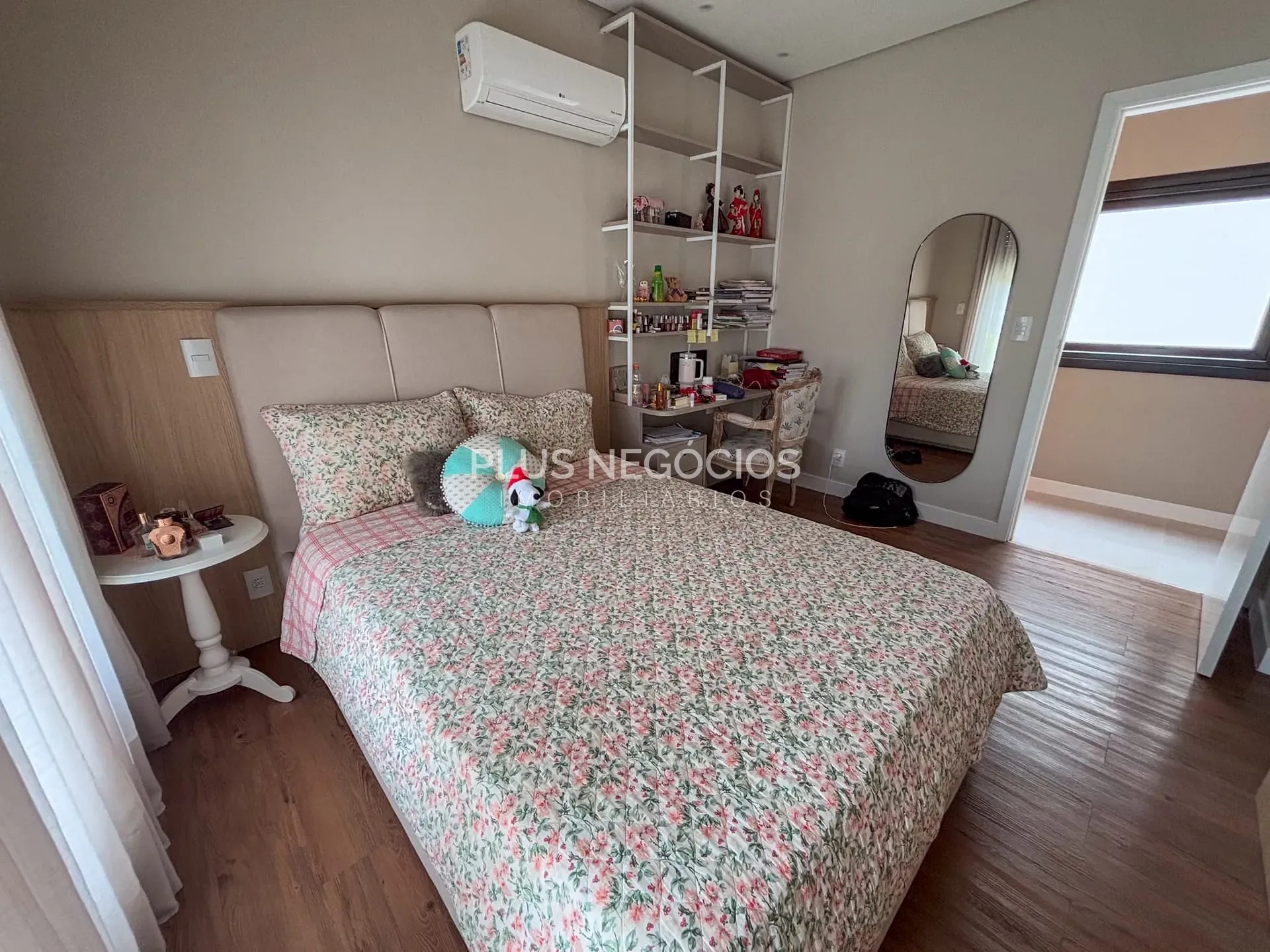 Casa, 3 quartos, 265 m² - Foto 48