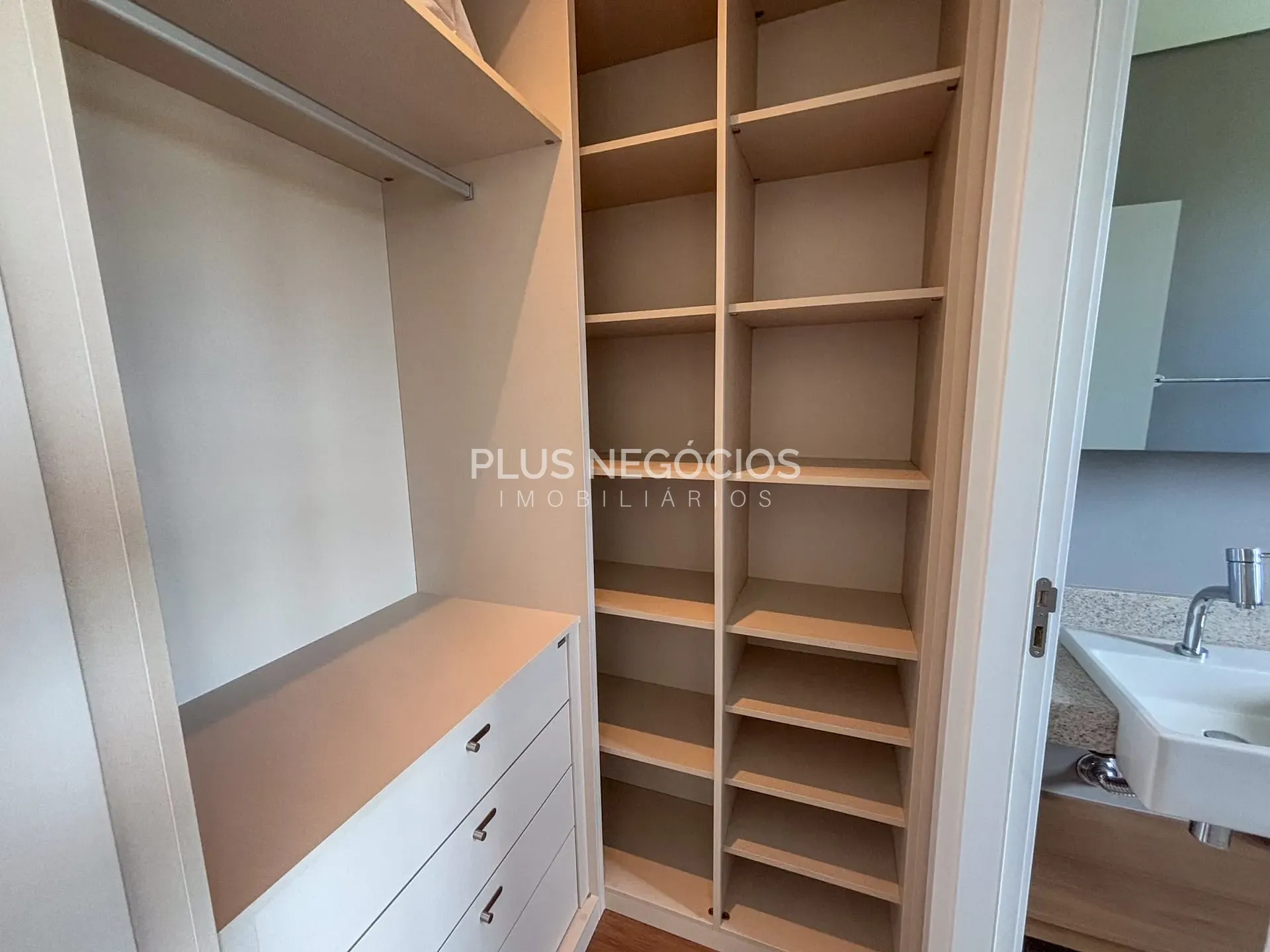 Casa, 3 quartos, 265 m² - Foto 50