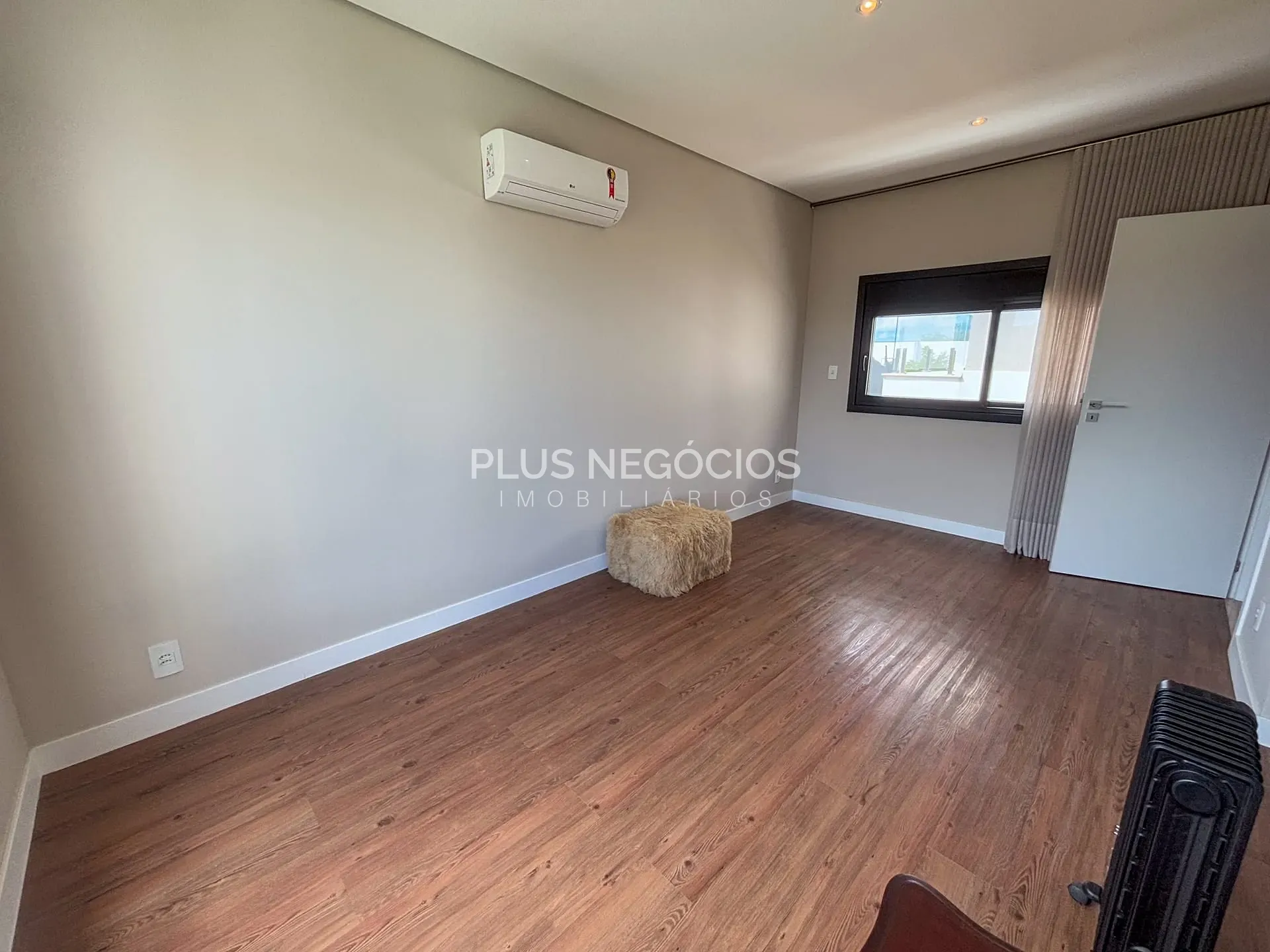 Casa, 3 quartos, 265 m² - Foto 54