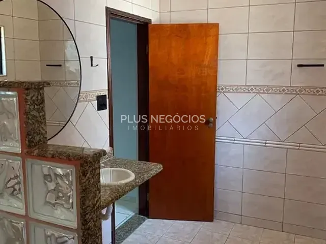 Casa com 250m² 3 quartos e 3 banheiros, à venda, no bairro Jardim Nova Ipanema em Sorocaba