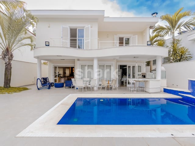 Casa com 495m² 4 quartos e 6 banheiros, à venda, no bairro Alphaville em Santana de Parnaíba