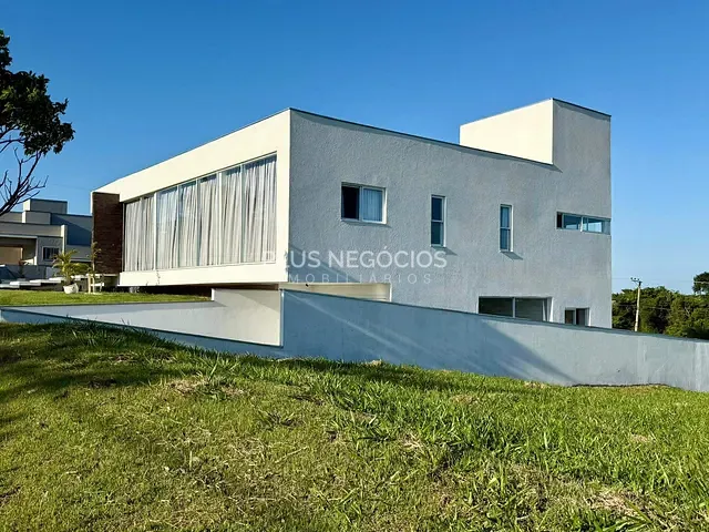 Casa com 819m² 4 quartos e 6 banheiros, à venda, no bairro Araçoiaba da serra em Araçoiaba da Serra