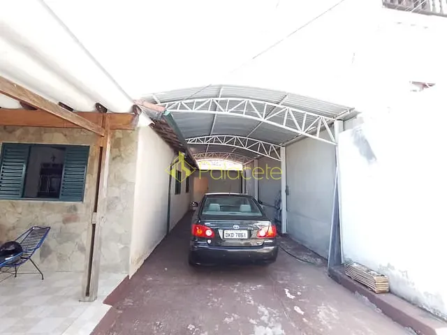 Casa 3 quartos e 2 banheiros, à venda, no bairro Conjunto Habitacional Terra dos Ipês em Pindamonhangaba