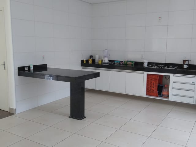 Casa 3 quartos e 2 banheiros, à venda, no bairro Jardim Residencial Doutor Lessa em Pindamonhangaba