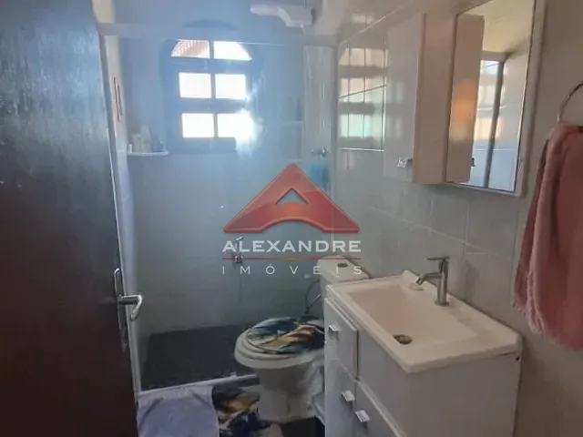 Casa com 250m² 5 quartos e 6 banheiros, à venda, no bairro Putim em São José dos Campos