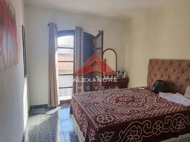 Casa com 250m² 5 quartos e 6 banheiros, à venda, no bairro Putim em São José dos Campos
