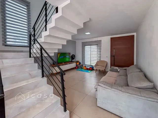Casa com 302m² 2 quartos e 2 banheiros, à venda ou para alugar, no bairro Condomínio Terras do Vale em Caçapava
