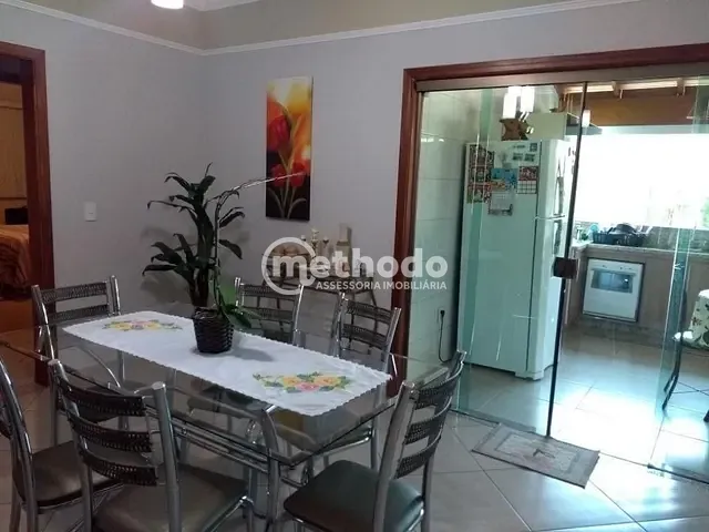 Casa com 500m² 3 quartos e 3 banheiros, à venda, no bairro Parque das Laranjeiras II em Cosmópolis