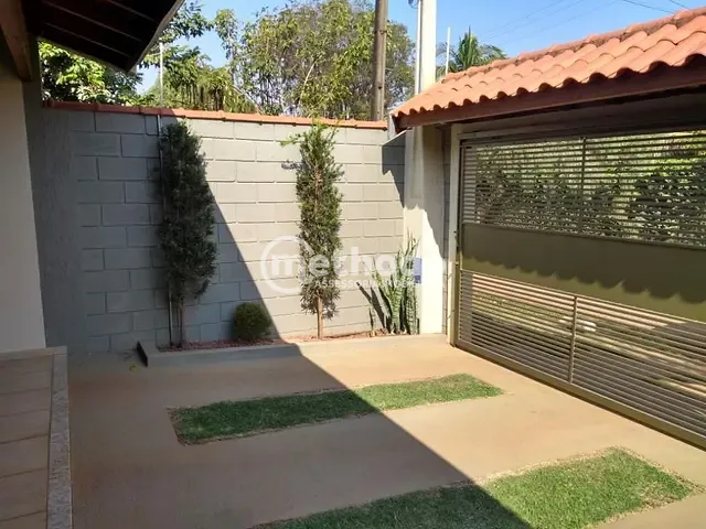 Casa com 500m² 3 quartos e 3 banheiros, à venda, no bairro Parque das Laranjeiras II em Cosmópolis