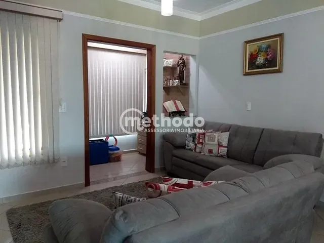 Casa com 500m² 3 quartos e 3 banheiros, à venda, no bairro Parque das Laranjeiras II em Cosmópolis