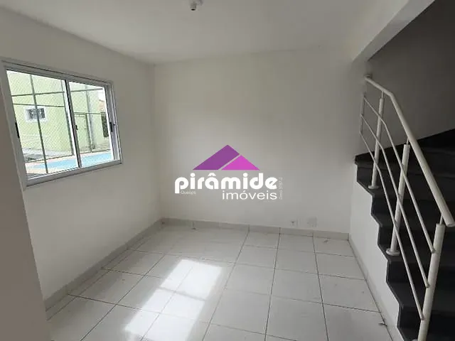 Casa com 75m² 2 quartos e 1 banheiro, para alugar, no bairro Monte Castelo em São José dos Campos