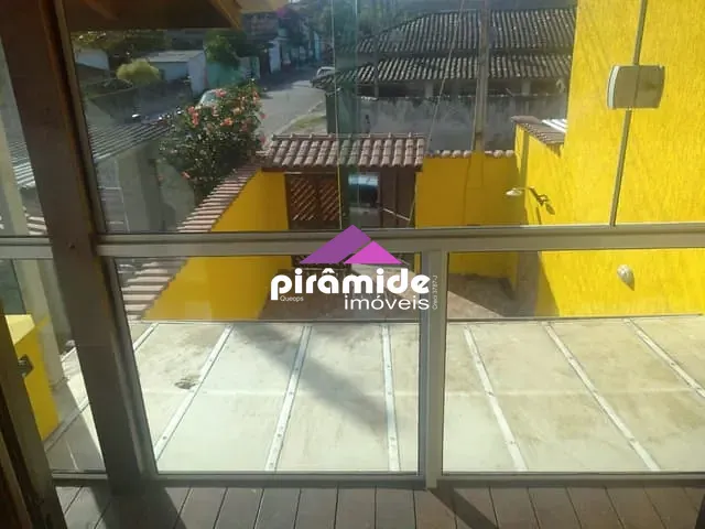 Casa com 150m² 2 quartos e 2 banheiros, à venda, no bairro Porto Novo em Caraguatatuba
