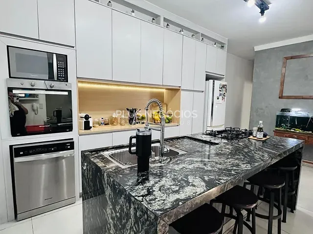 Casa com 184m² 2 quartos e 3 banheiros, à venda, no bairro Jardim Santa Marta em Sorocaba