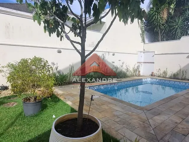Casa com 375m² 4 quartos e 6 banheiros, à venda, no bairro Urbanova em São José dos Campos