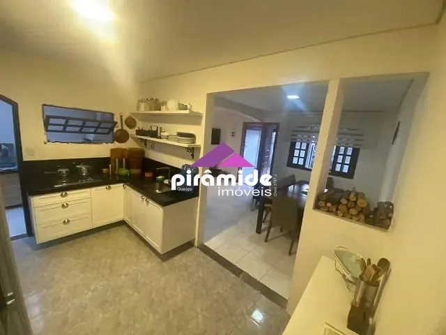 Casa com 125m² 4 quartos e 3 banheiros, à venda, no bairro Bosque dos Eucaliptos em São José dos Campos